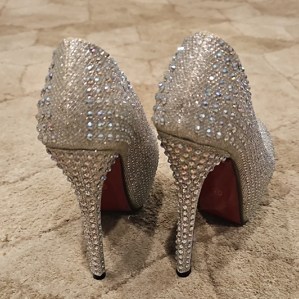 Silver Glitter High Heels with Stiletto